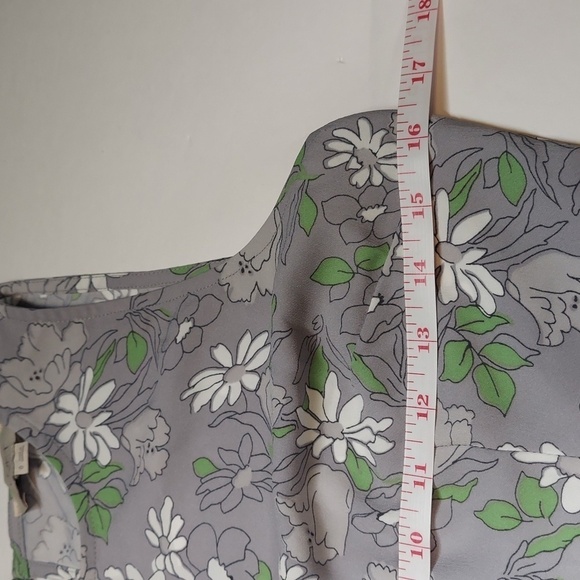 Silver Lilac Meadow Floral Sleeveless Fit & Flare Dress - Petite LOFT  Size 0 - Picture 10 of 12